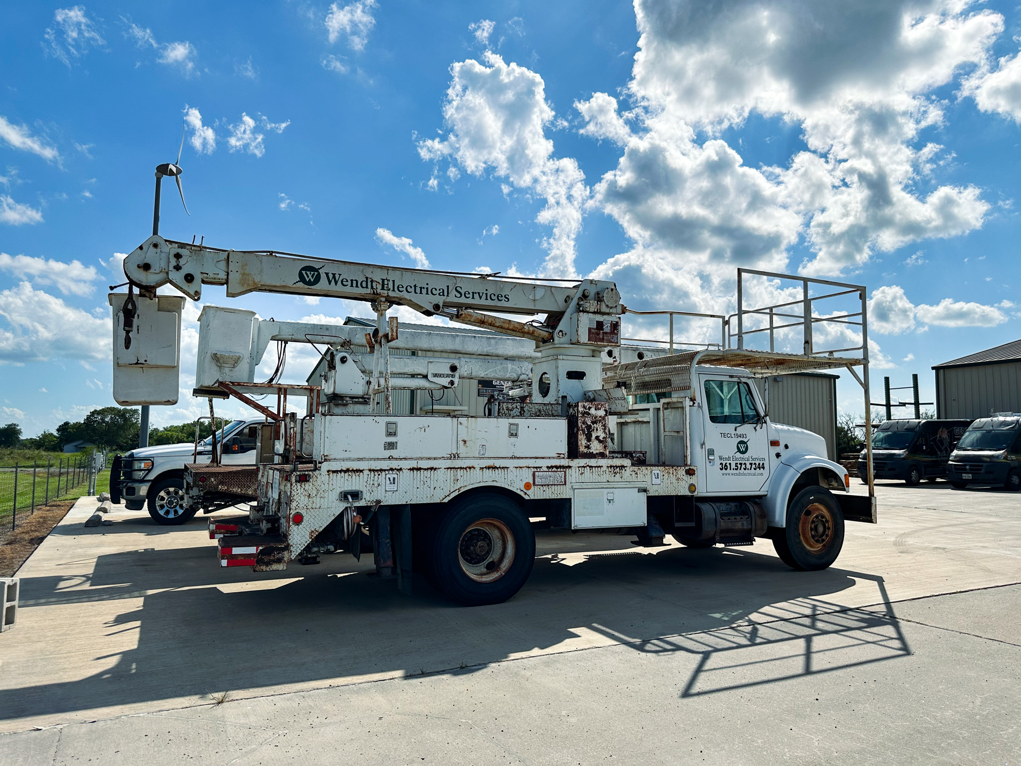Wendt Electrical Services commercial truck in Victoria, Texas
